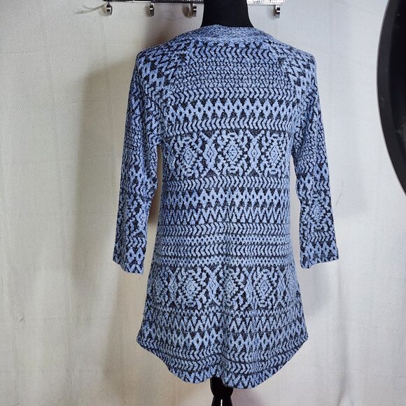 One World Periwinkle Black Mix Pattern 3/4 Sleeve Poly Lace Up Front Top Size S - Picture 11 of 16